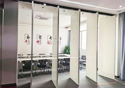 通用的占位符缩略图